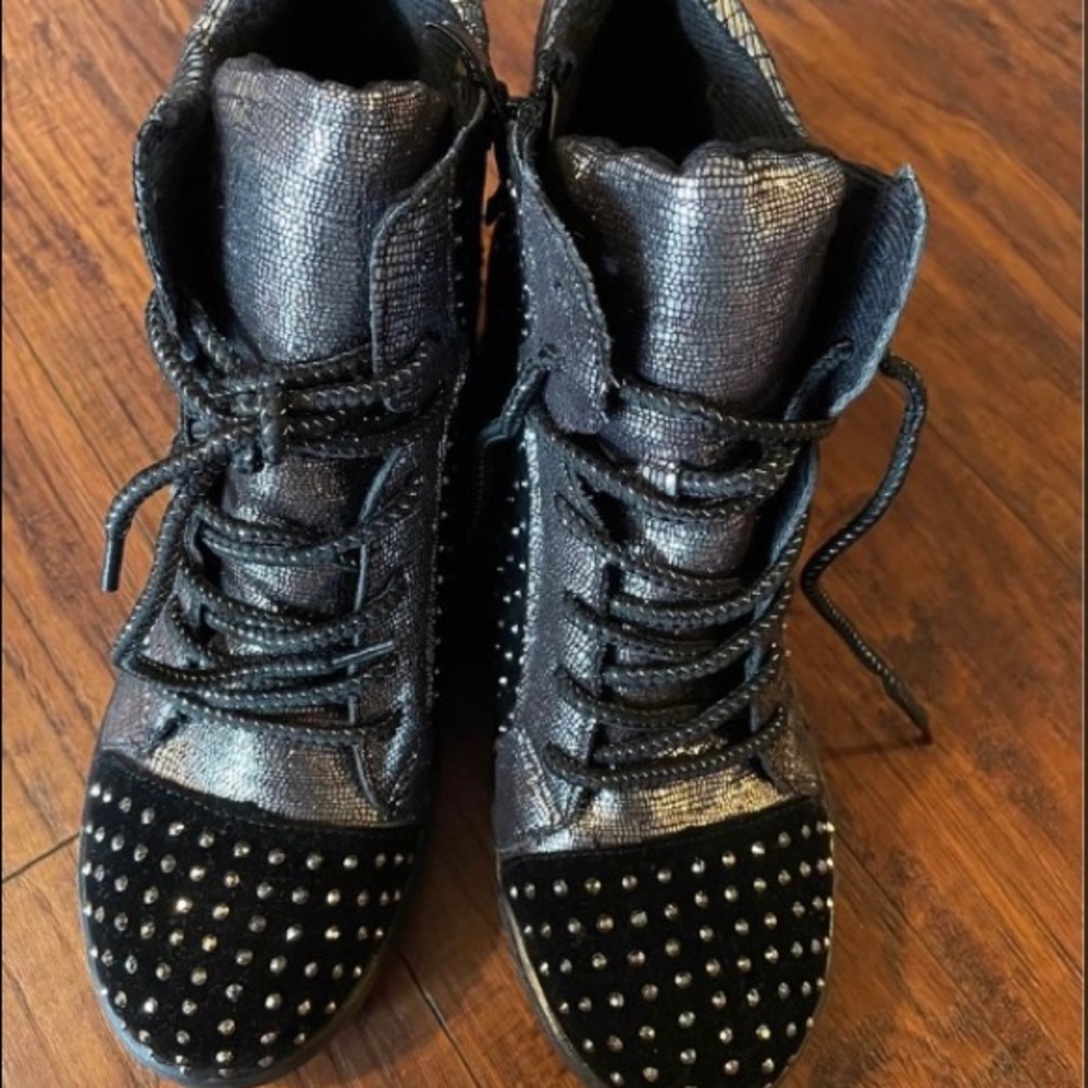 Black Studded Leather Wedge Sneakers